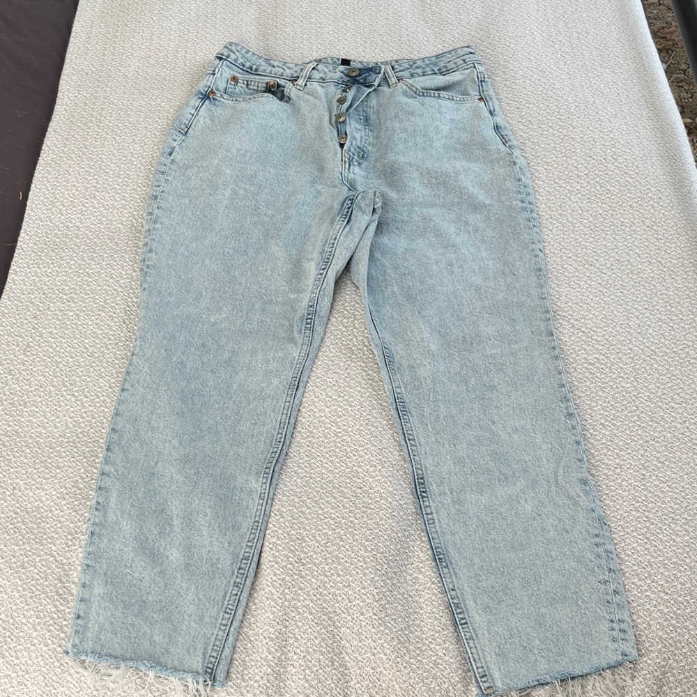 H&M Divided Mom Ankle Light Blue Jeans
